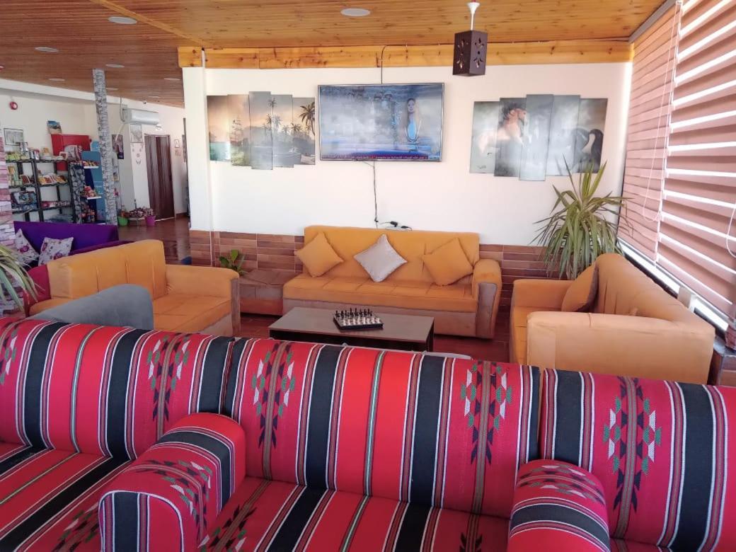 Petra Cabin Inn Hostel&Resturant Wadi Musa Exterior photo