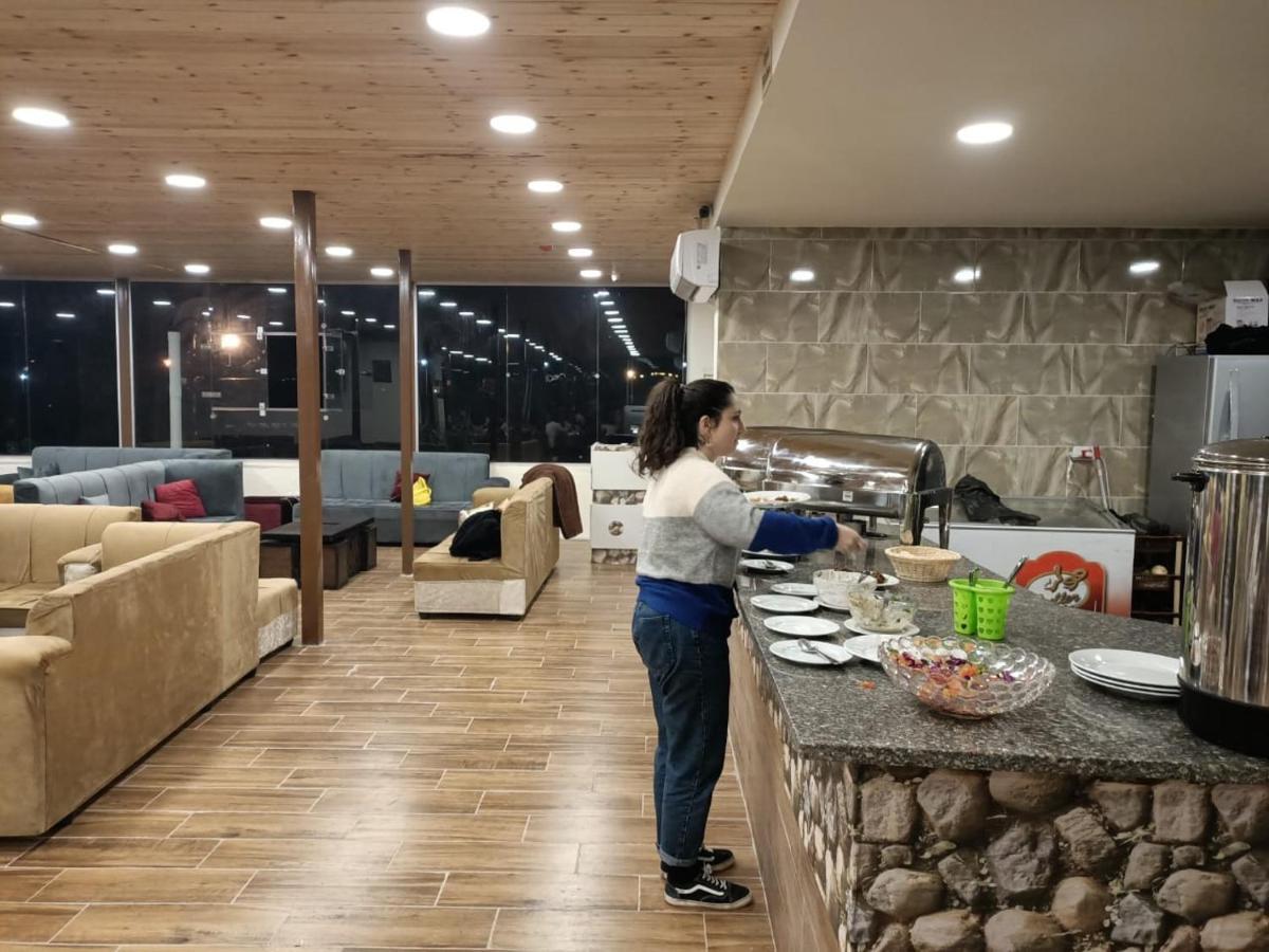 Petra Cabin Inn Hostel&Resturant Wadi Musa Exterior photo